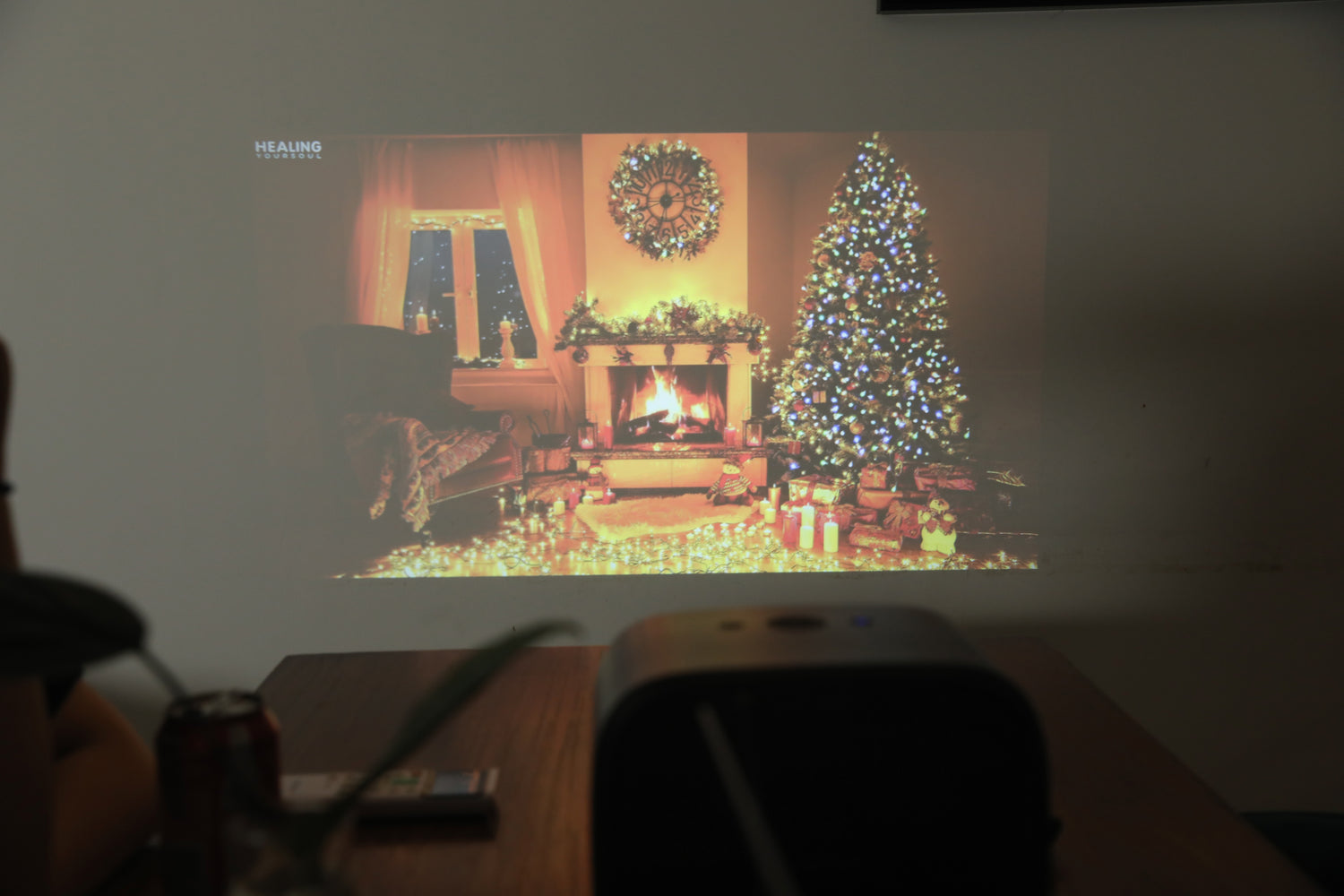 How to replace the default screensaver (campanion videos) for your projector?